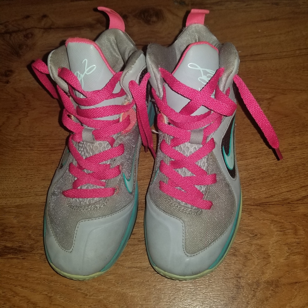 Lebron's 9 big kids south beach